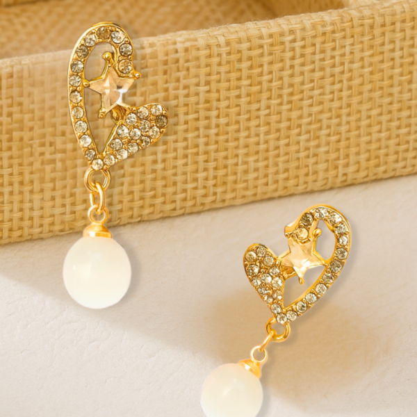 Crystal Heart Drop Earrings – Elegant Star & Pearl Design